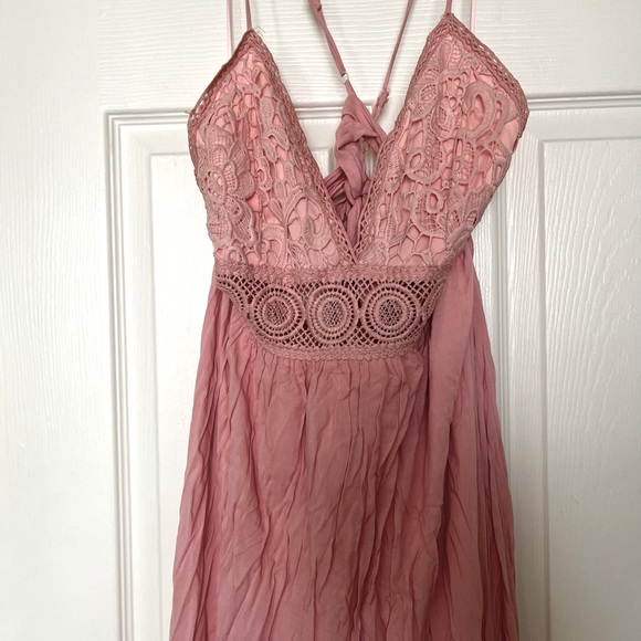 Clothes - Picture 1 of 5